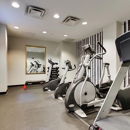 Dewitt Hotel And Suites Chicago Bagian luar foto