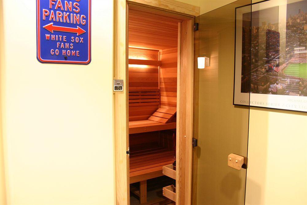 Dewitt Hotel And Suites Chicago Bagian luar foto