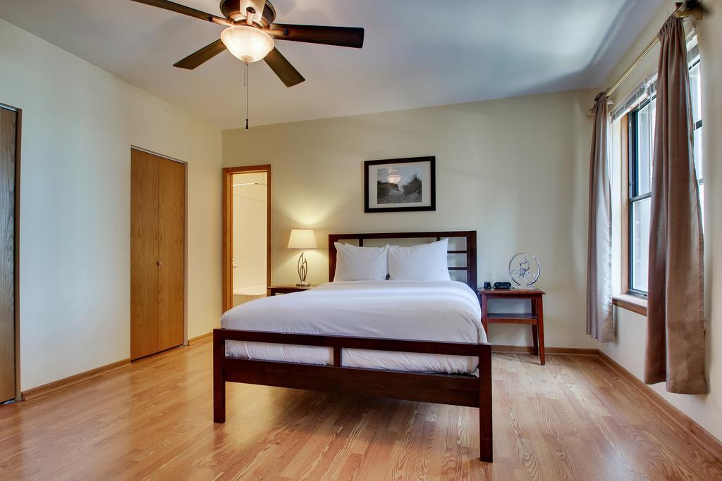 Dewitt Hotel And Suites Chicago Ruang foto