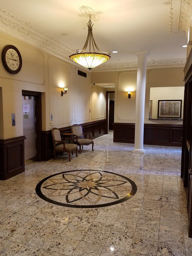 Dewitt Hotel And Suites Chicago Bagian luar foto